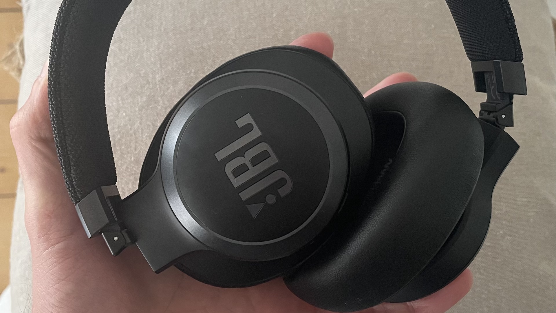 Test du casque JBL Live 660NC : oui pour le son, non pour la