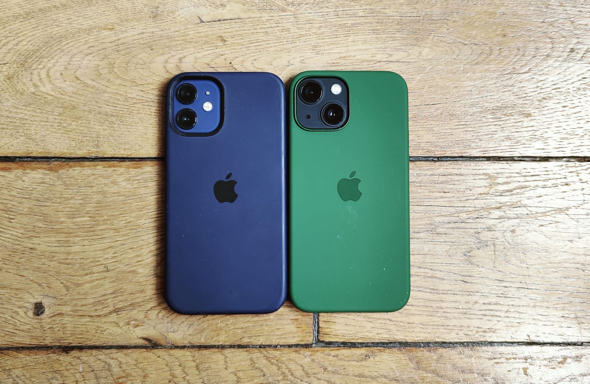 iPhone 13 vs iPhone 12 : quelles différences, faut-il acheter le nouvel  iPhone ?