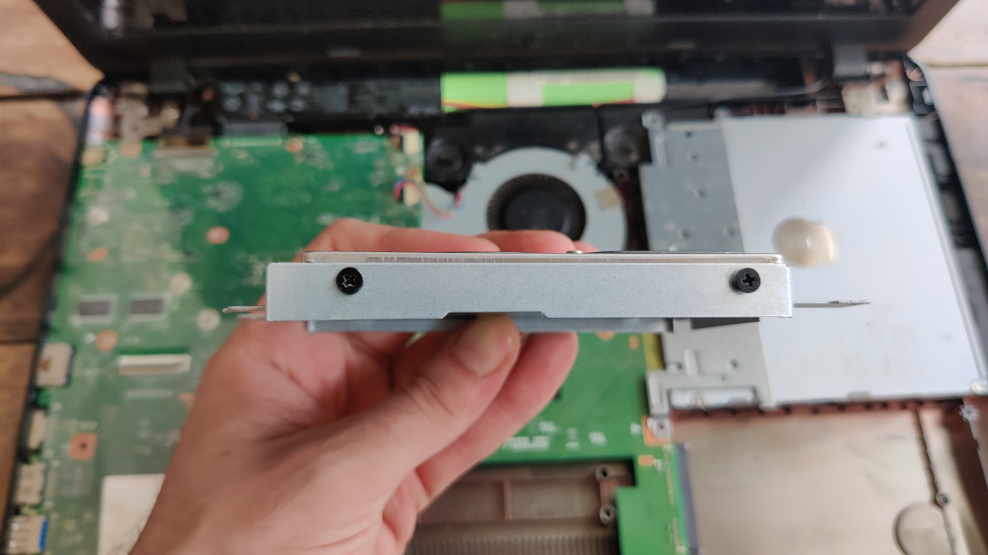 Remplacer le disque dur par un SSD pour booster son PC