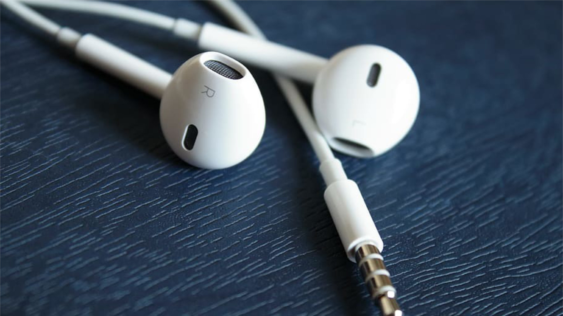 iPhone : Apple arrête d'offrir des écouteurs filaires EarPods dans la boîte  en France