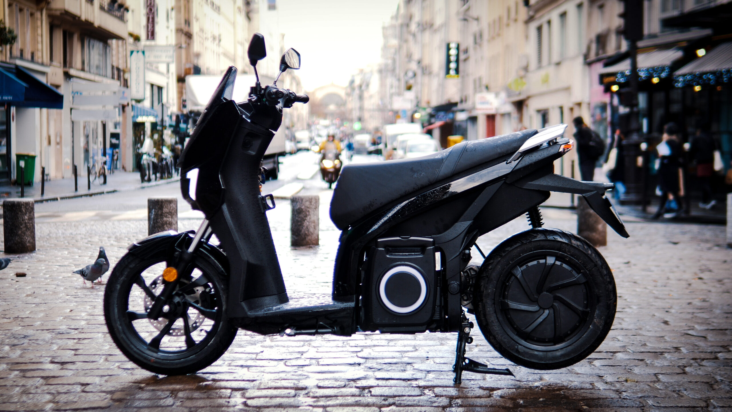 Mobilité urbaine - Silence, on roule (en scooter électrique) !