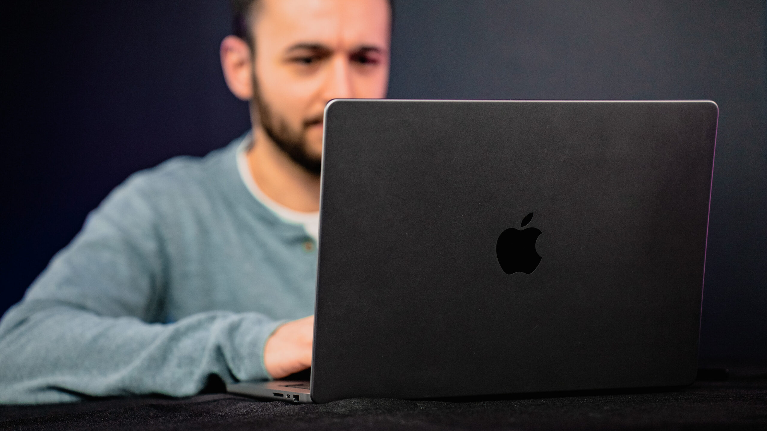 Test et avis du MacBook Pro 14 pouces (M1 Pro) - Tech Advisor