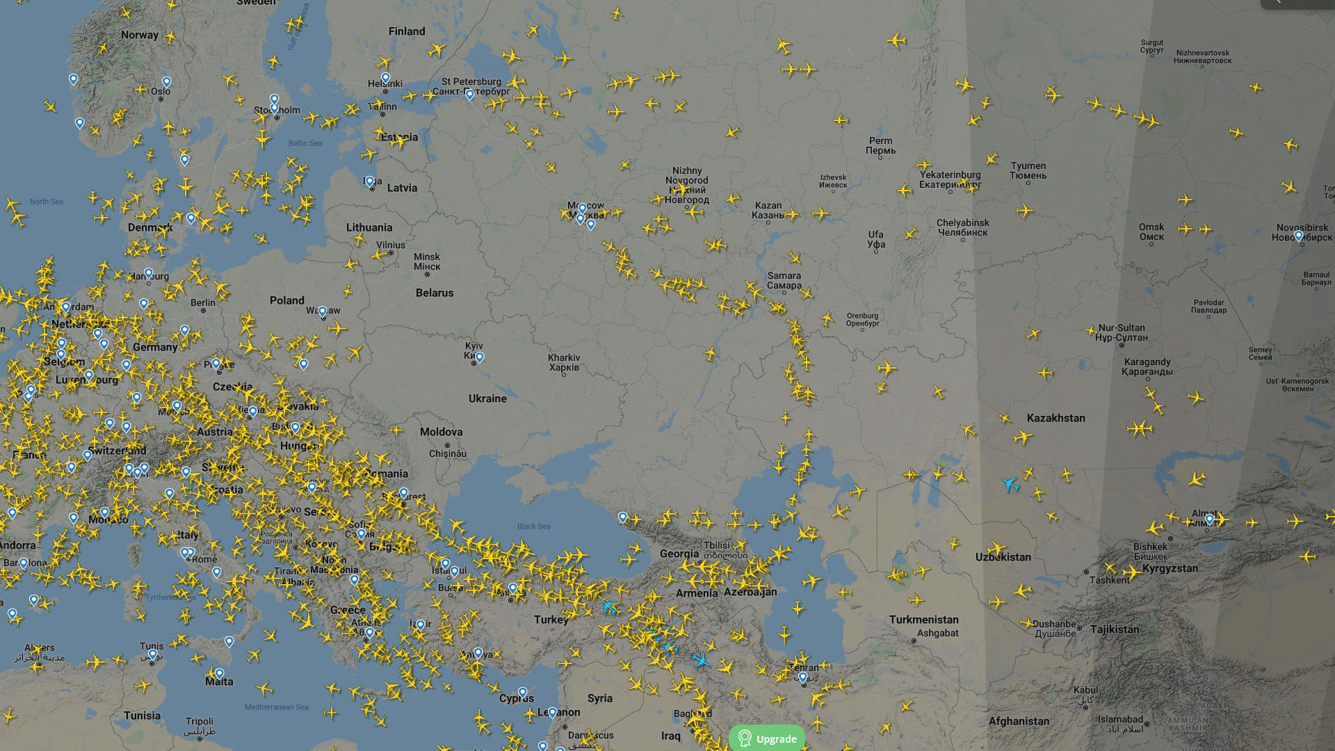 Guerra in Ucraina, spazio aereo chiuso: come volano gli aerei sulla Russia?