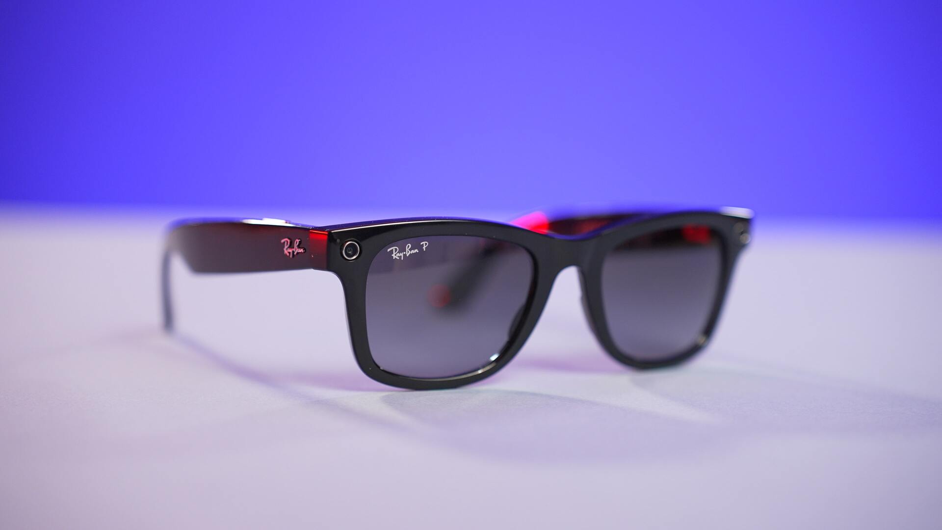 Test des Ray-Ban Stories : les lunettes connectées de Facebook sont cool,  mais - Numerama