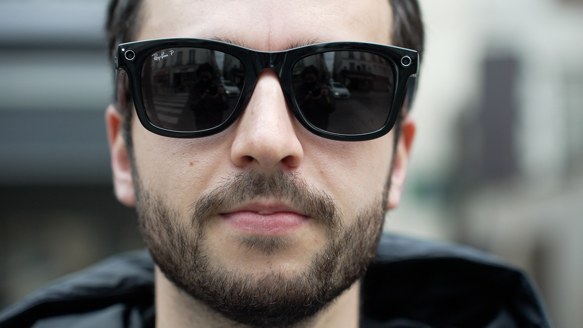 Les lunettes de Ray-Ban et Facebook ne tiennent plus sur votre