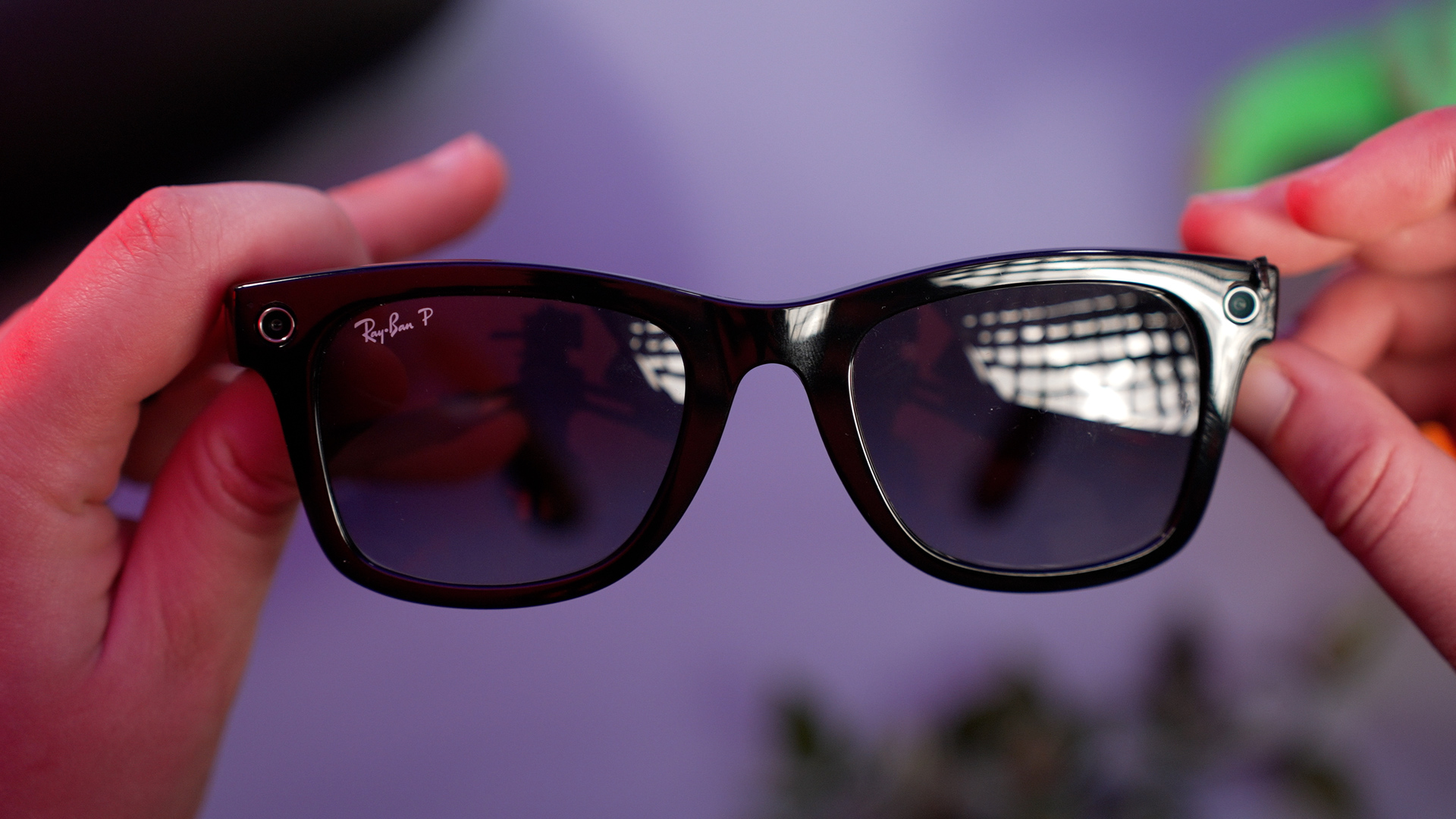 Les lunettes de Ray-Ban et Facebook ne tiennent plus sur votre visage ?  Personne ne sait les réparer - Numerama