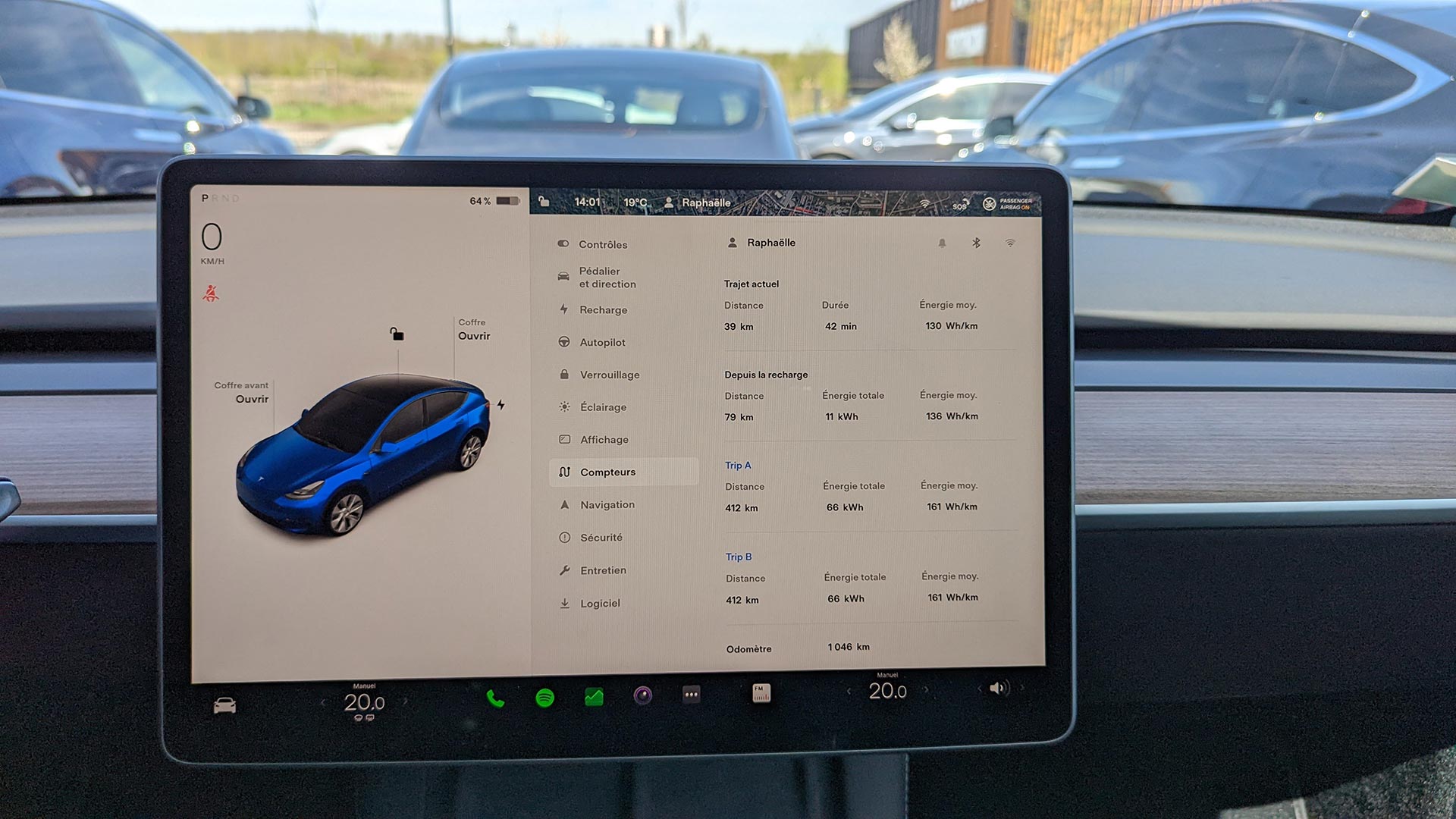 Compteur additionnel Tesla Model Y et Model 3, quel visuel ? 