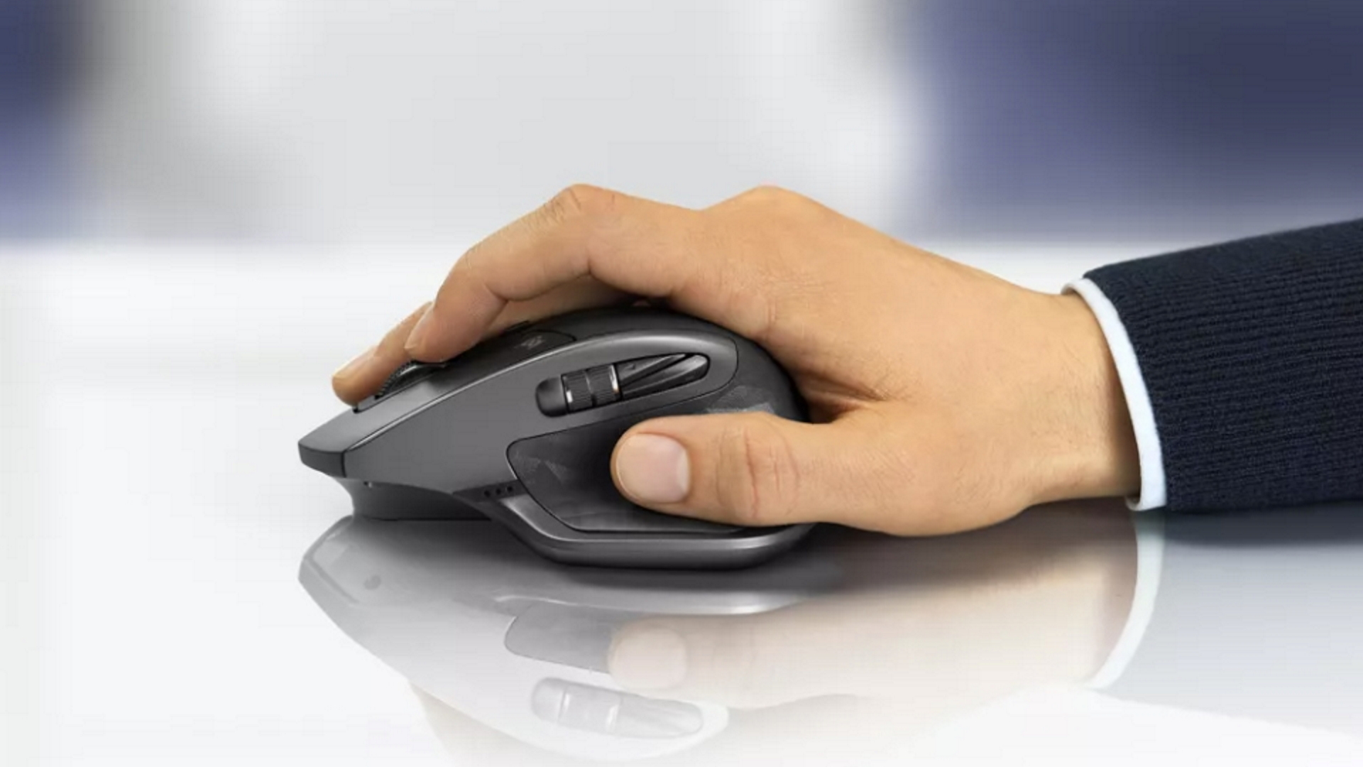 Besoin d'une bonne souris sans fil pour travailler ? La Logitech MX Master  2S est en promo - Numerama