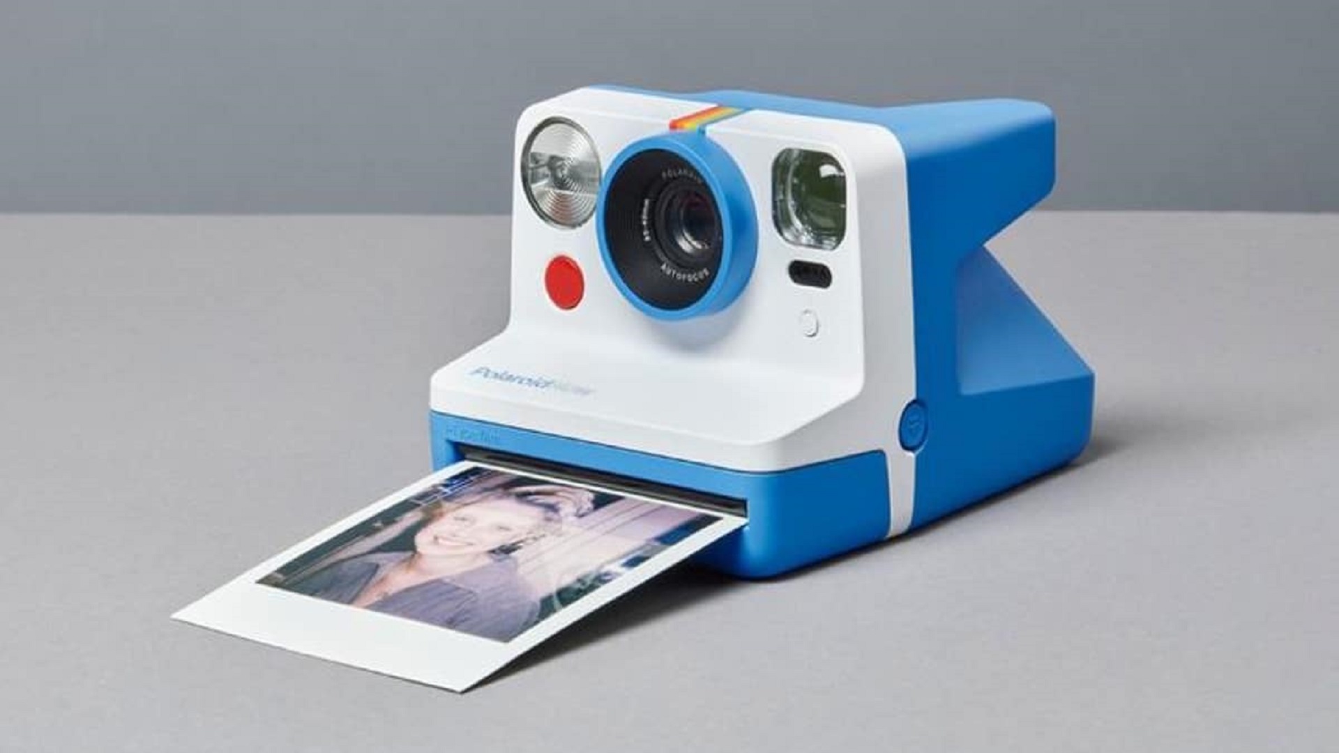 L'appareil photo instantané Polaroid Now est actuellement en promo à moins  de 100€ - Numerama