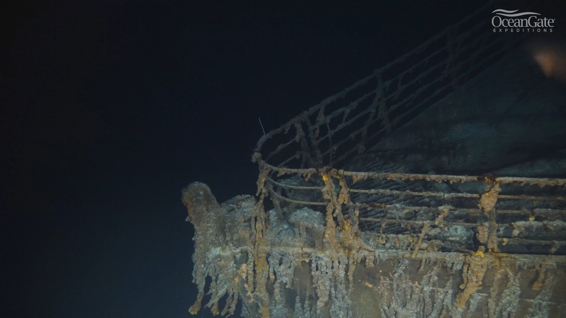 Нашли затонувший 70 лет назад самолет. Затонувший Батискаф у Титаника. Затонувший Титаник 2022. OCEANGATE Expeditions Титаник. OCEANGATE Титаник Экспедиция 8k.