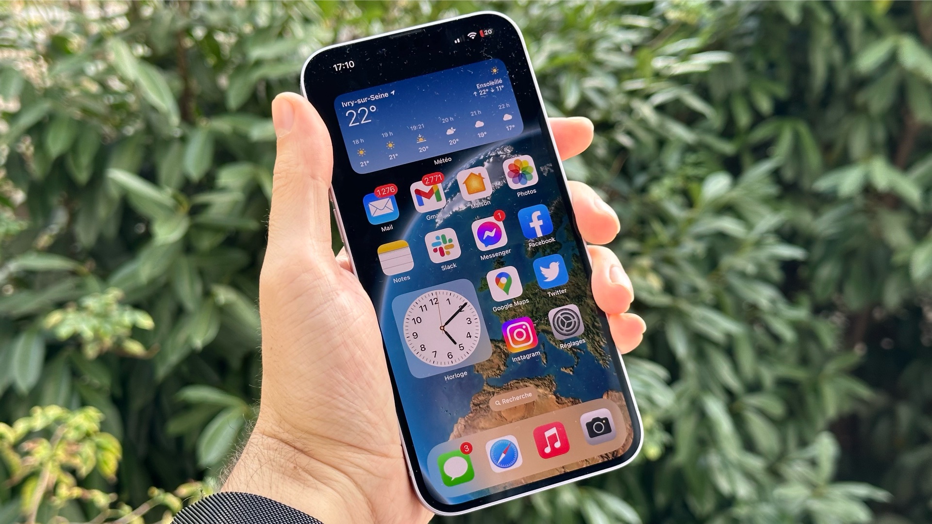 Apple iPhone 15 Pro : prix, fiche technique, actualités et test -  Smartphone - Numerama