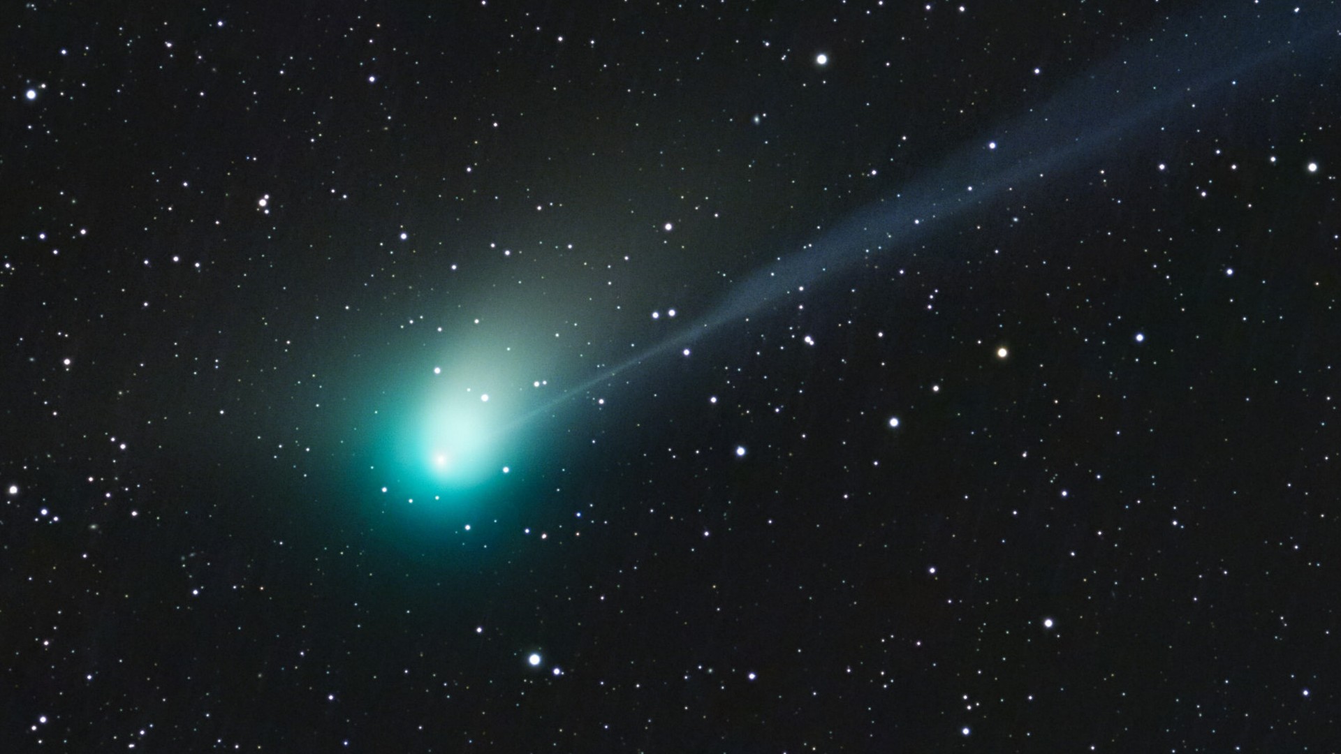 Where and when can you see comet ZTF with the naked eye in France?