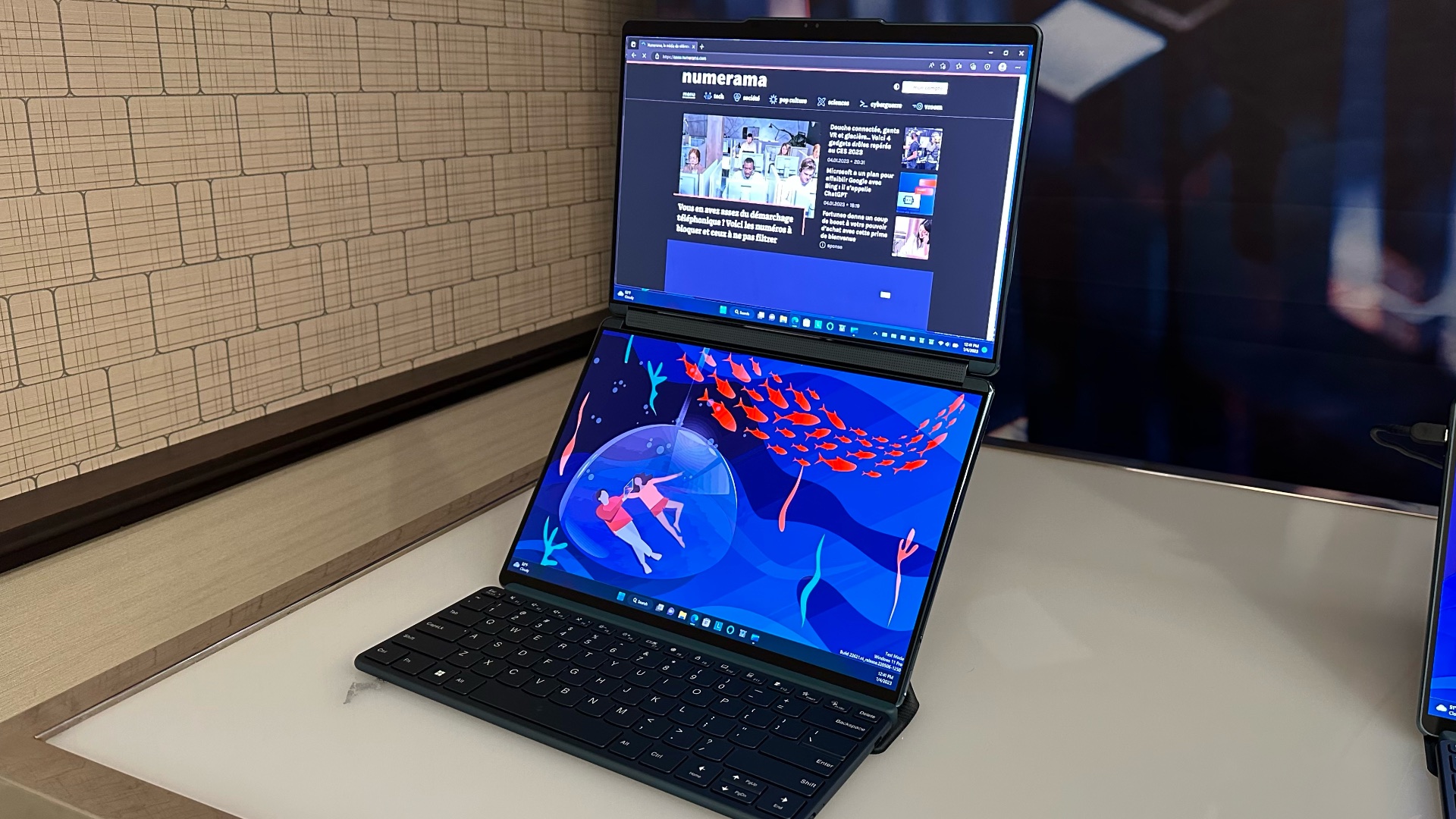 Au CES 2023, Lenovo dévoile des PC qui se tordent dans tous les sens