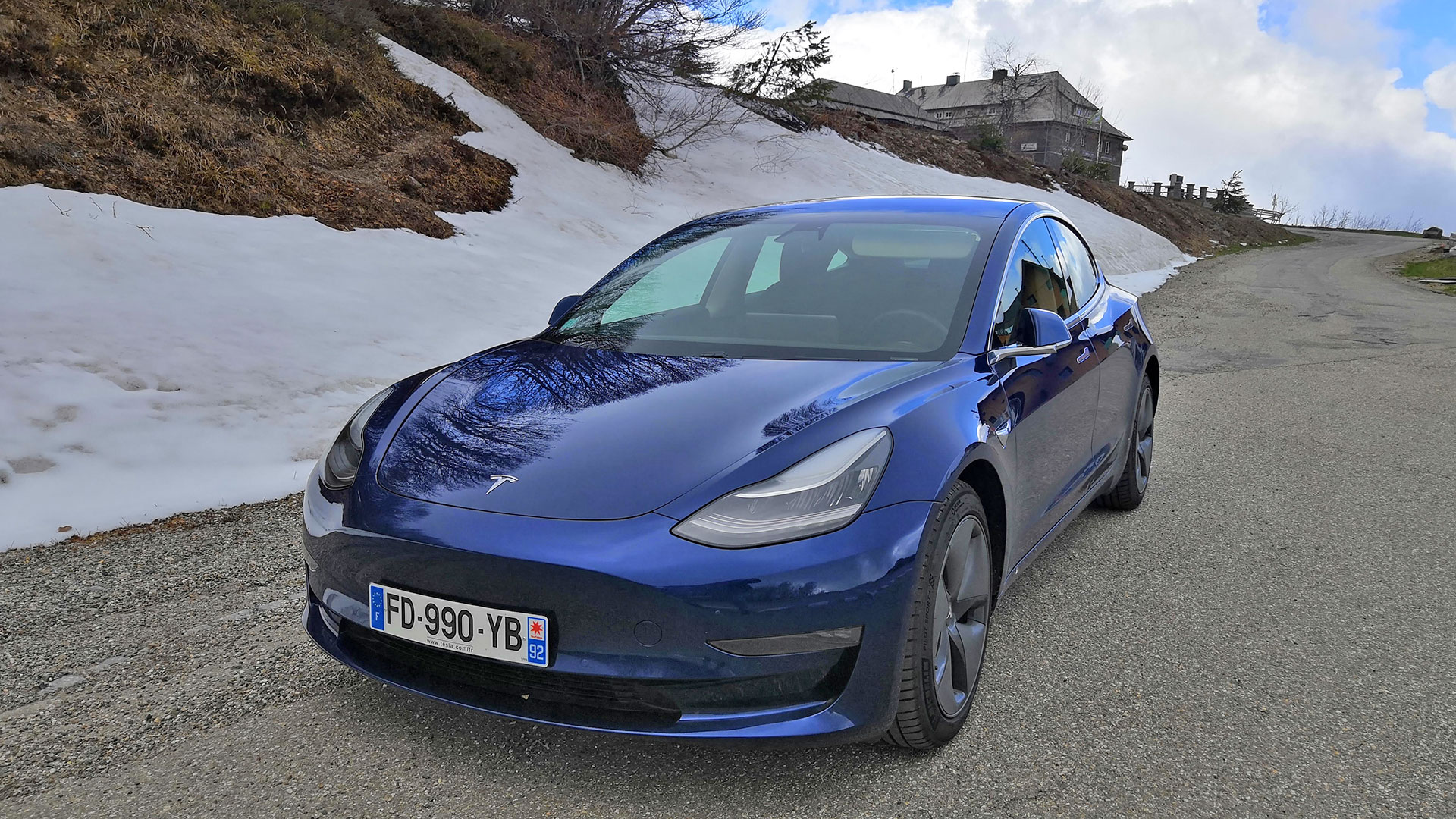 Tesla Model 3 2023 : essai, autonomie, prix, performances