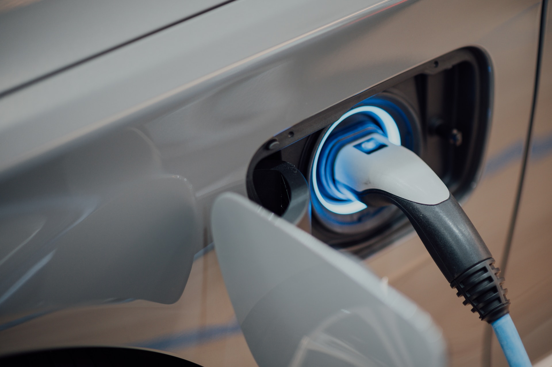 Voici la mesure qui pourrait convaincre les gens de passer à l’électrique