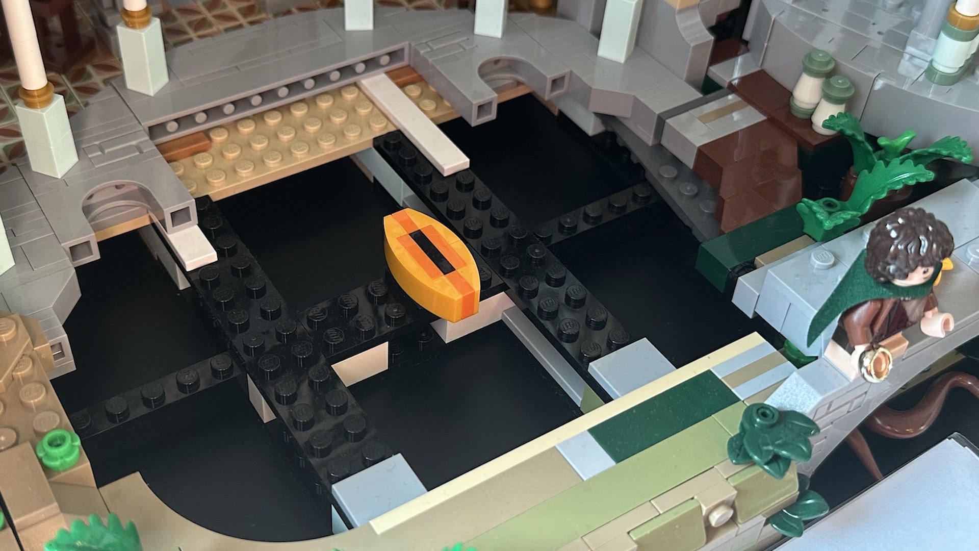 Ce sublime Lego Le Seigneur des anneaux va vous occuper jusqu'à la saison 2  des Anneaux de pouvoir - Numerama