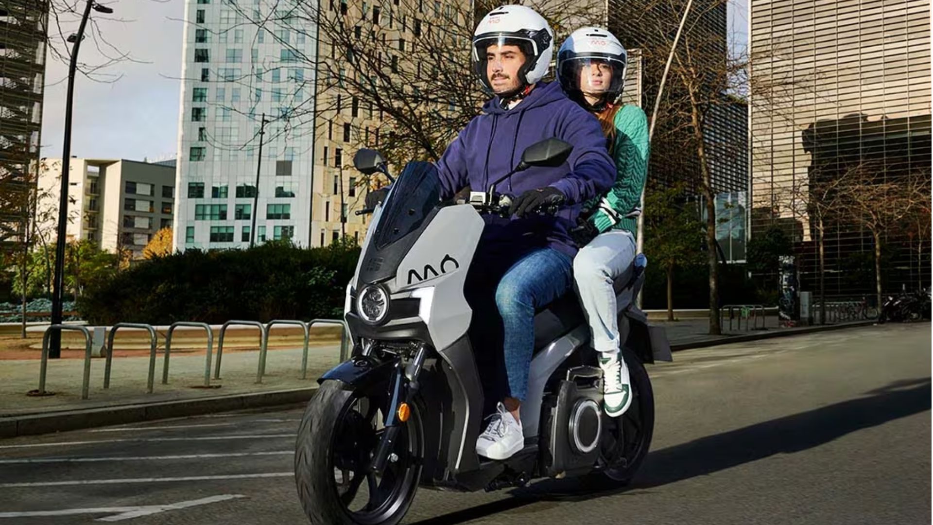 Le scooter électrique de Seat aura 125 km d'autonomie et une