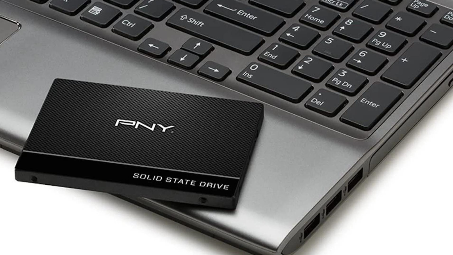 Moins de 50 € pour 1 To, c'est le prix de ce SSD de PNY - Numerama