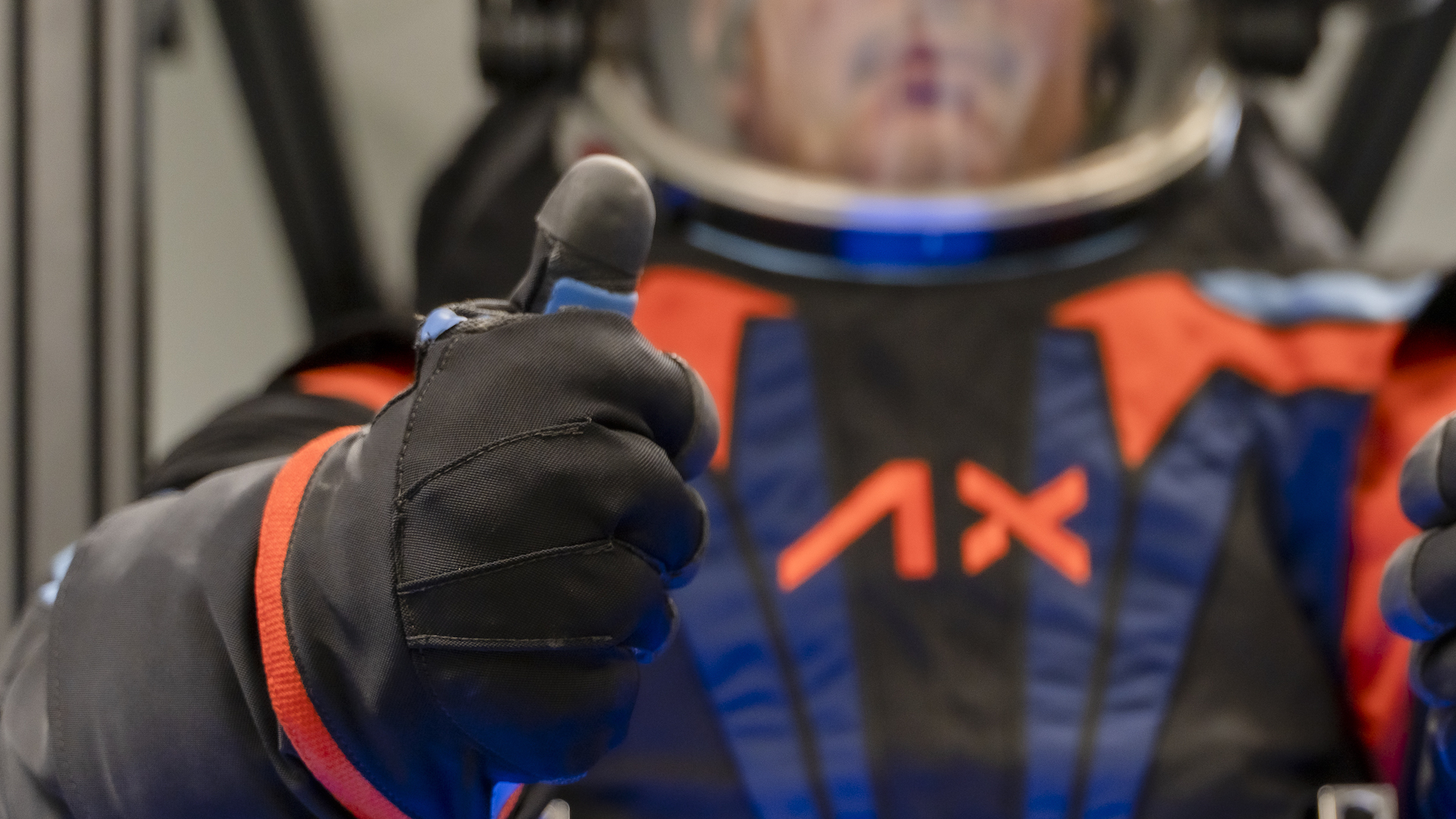 La Nasa d voile les combinaisons des astronautes qui iront sur la
