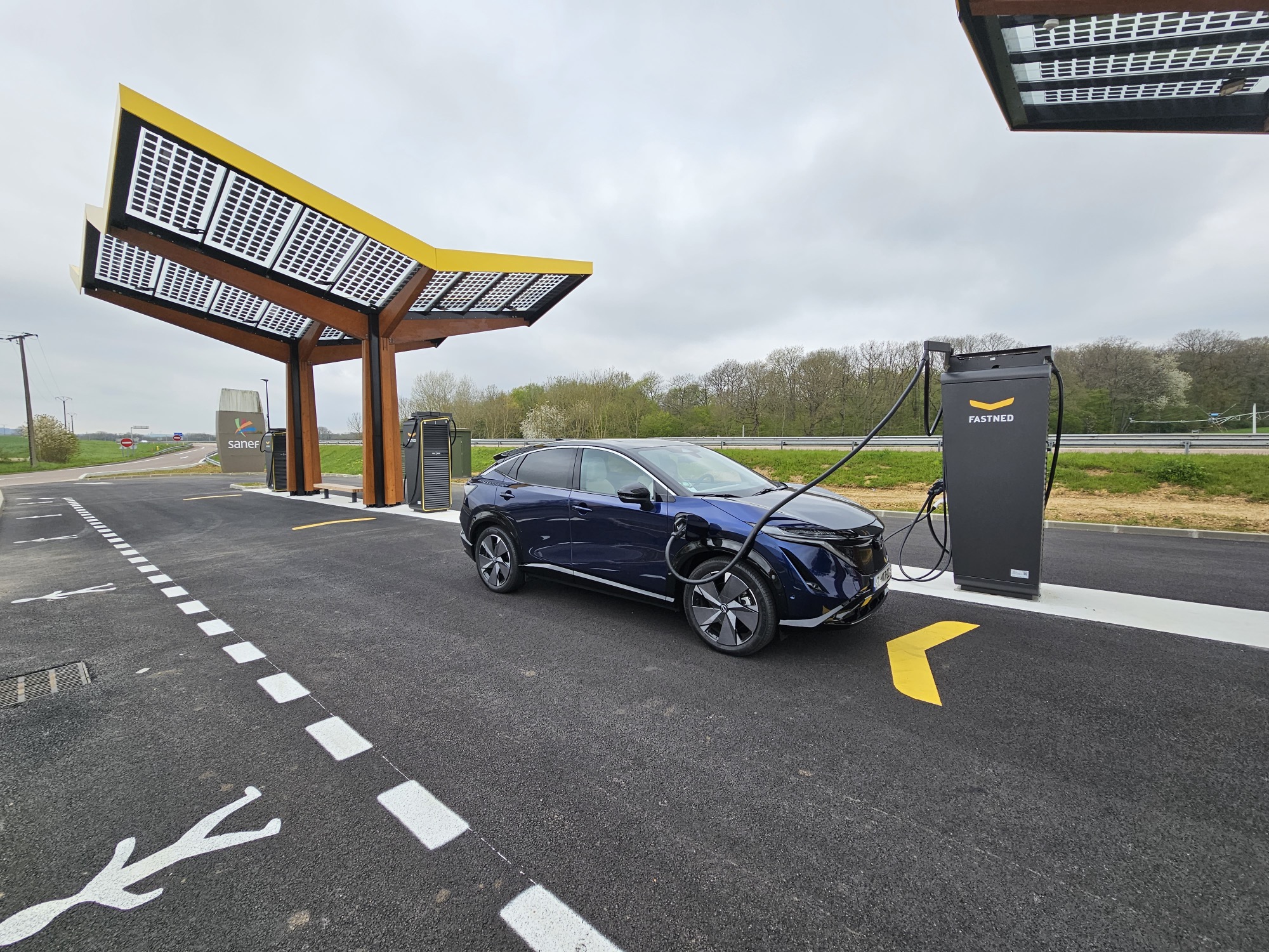 Quel est le temps de charge d'une voiture électrique ?