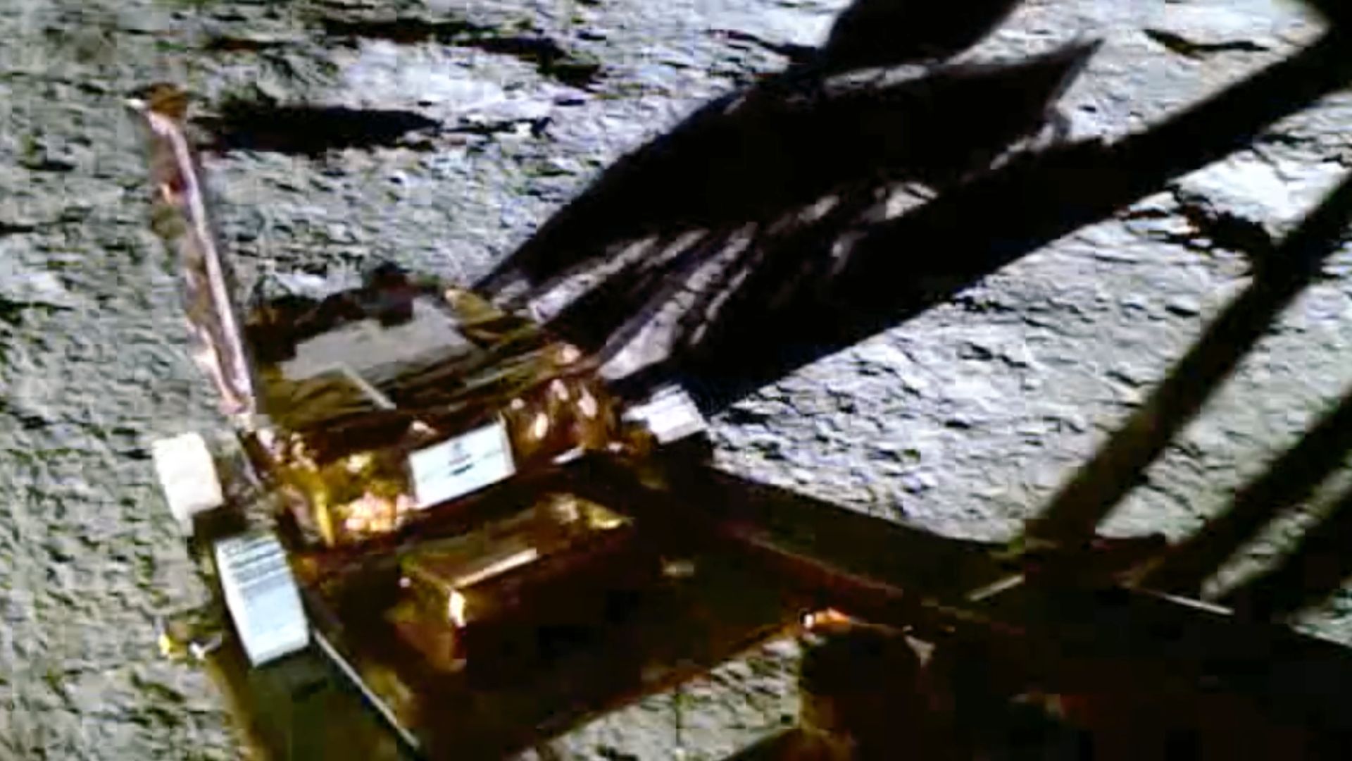 Animacja przedstawiająca lądowanie łazika Chandrayaan-3 na Księżycu