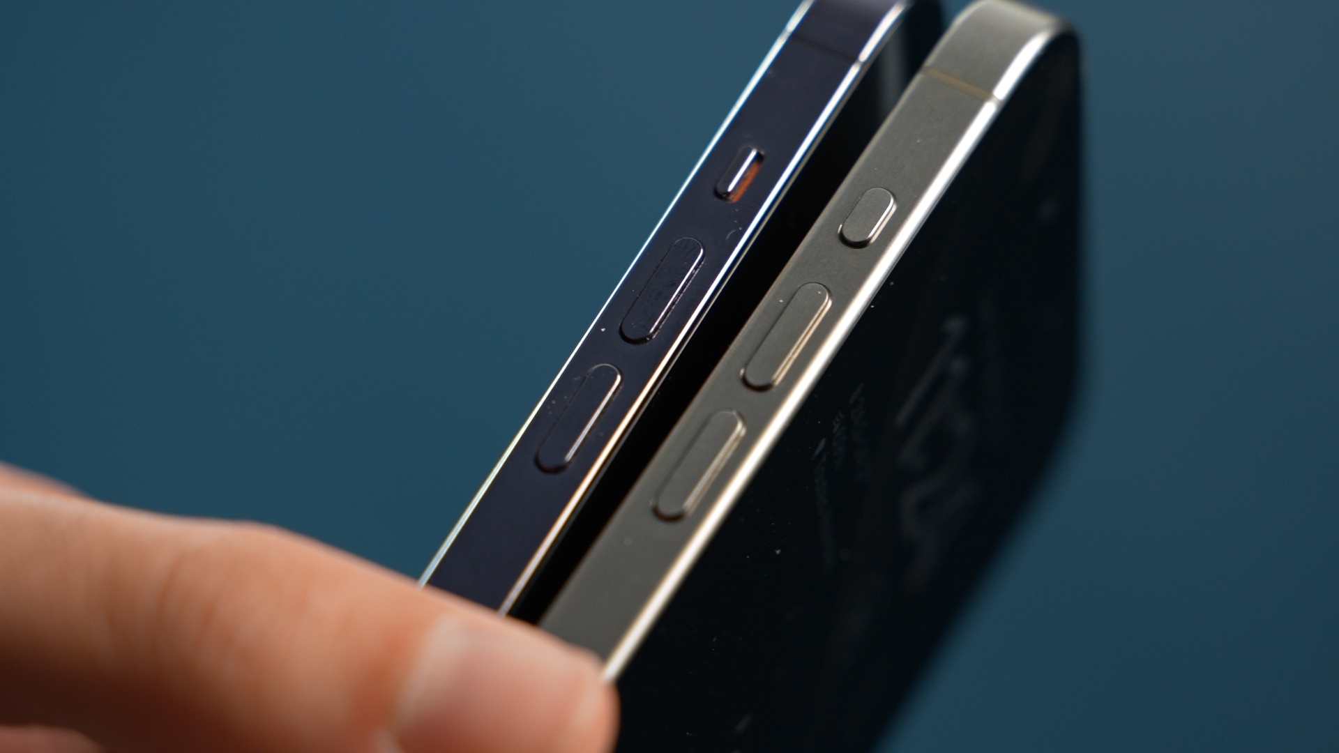iPhone 15 Pro Max : vers les bordures d'écrans les plus fines