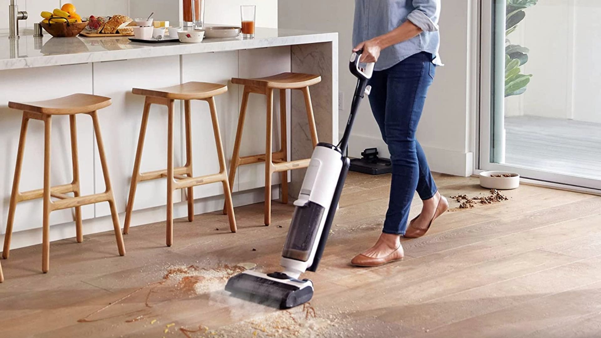 Tineco Floor One S7, l'aspirateur balais laveur de sols