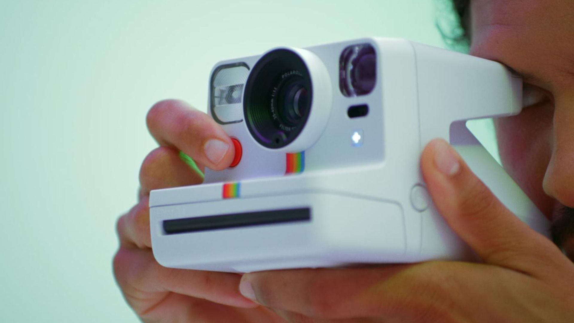 Moins de 50 € pour l'Instax Mini 8, un appareil photo instantané compact et  mignon - Numerama