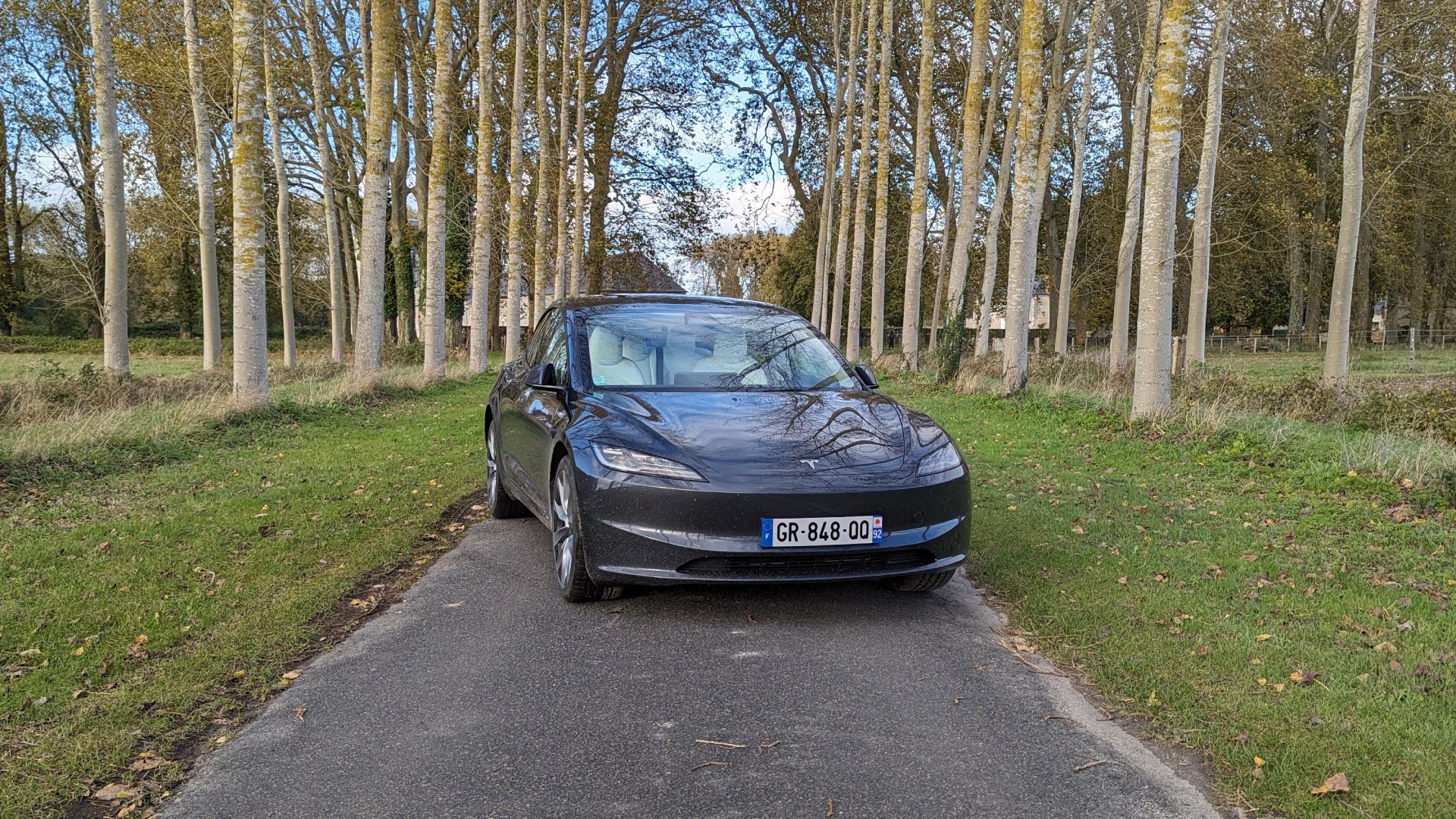 Tesla Model 3 Highland : plus d'écran, plus de boîte de vitesses ?