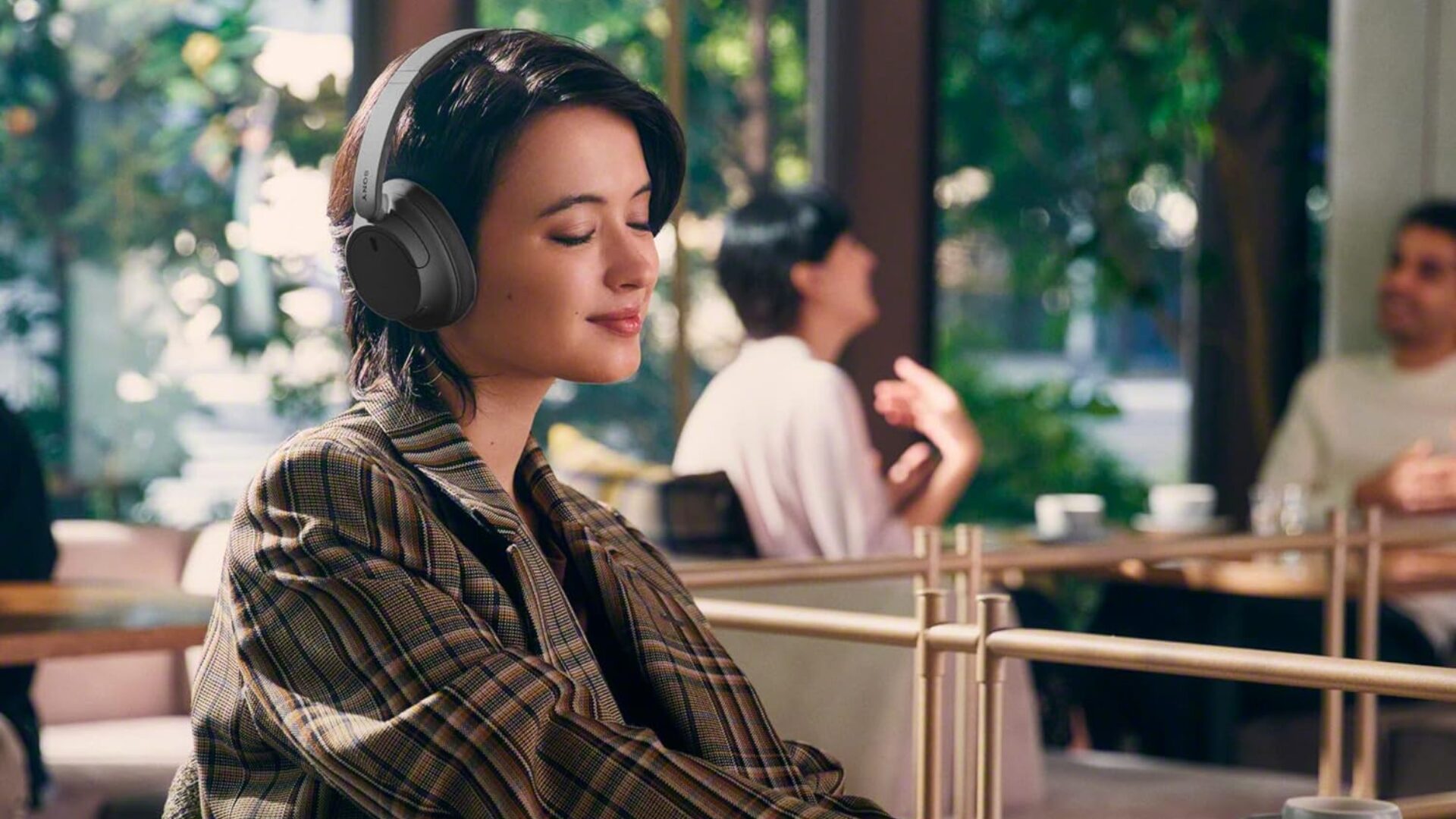 High-End Performance at an Affordable Price: Sony WH-CH720N Wireless Headset
