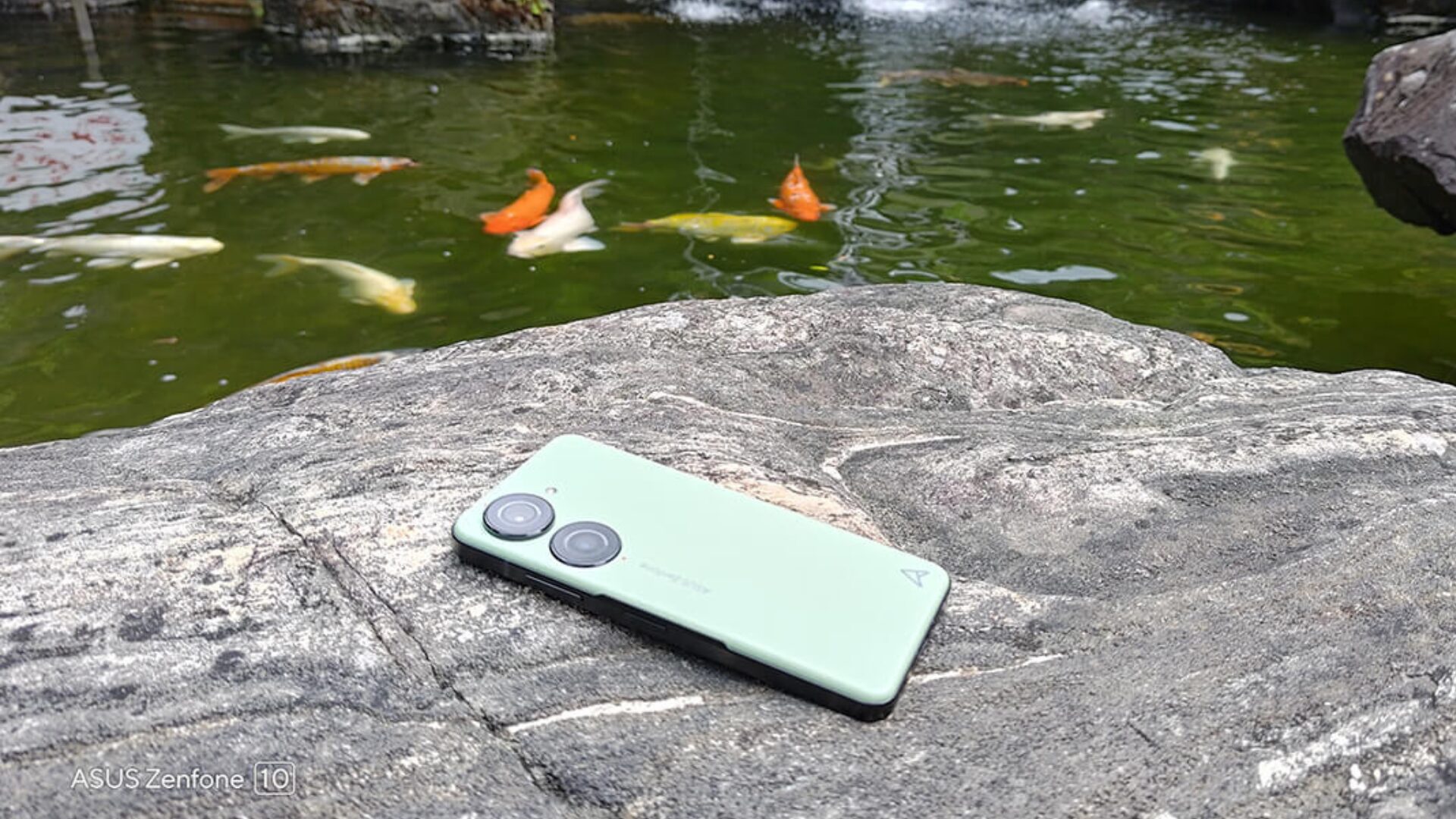 The Asus Zenfone 10 on sale offers the qualities of a large smartphone in a compact and efficient design