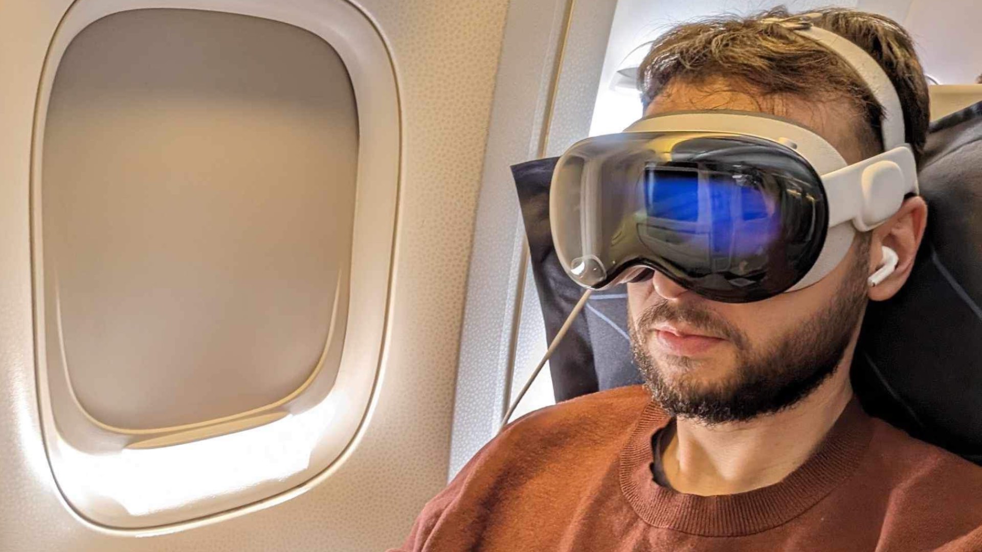 Wearing Apple Vision Pro on the plane is a social experience