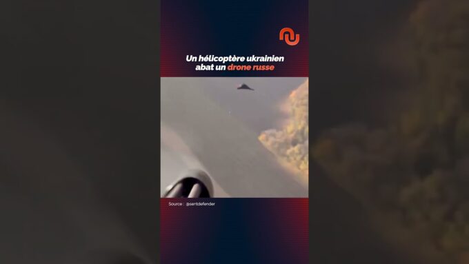 Un hélicoptère abat un drone russe en plein vol !