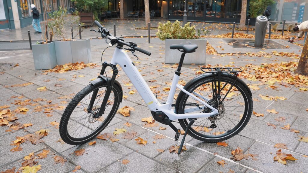 Test du Scott Axis 20 : un VTTAE urbain qui ne fait pas de compromis